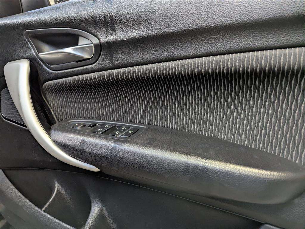 <p>2018 BMW 116D SE BUSINESS</p>