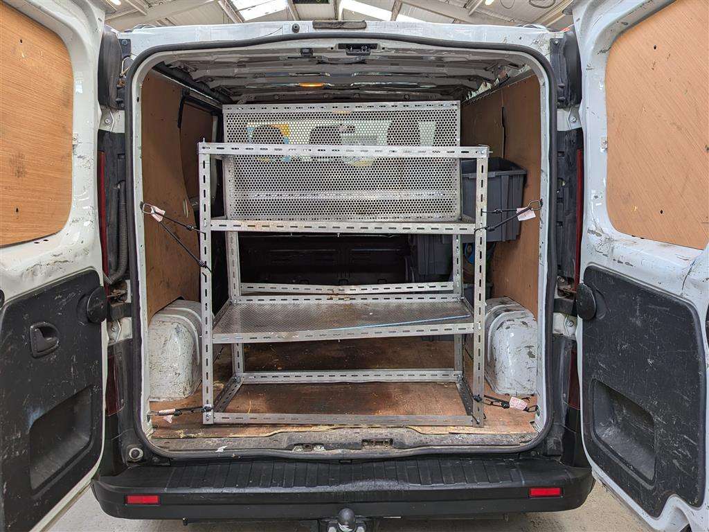 <p>2017 VAUXHALL VIVARO 2700 CDTI</p>
