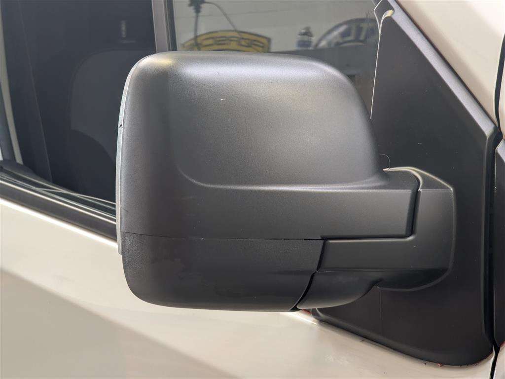 <p>2017 VAUXHALL VIVARO 2700 CDTI</p>