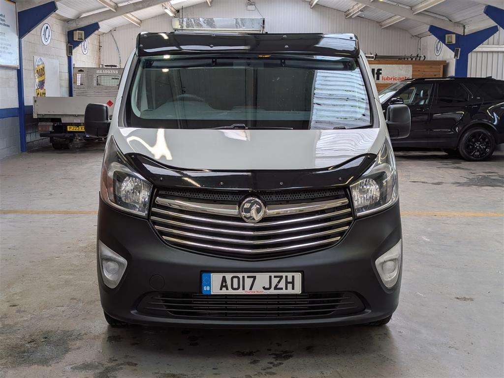 <p>2017 VAUXHALL VIVARO 2700 CDTI</p>