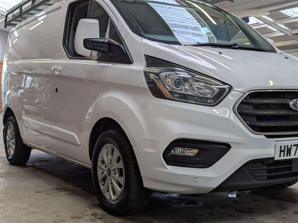 <p>2020 FORD TRANSIT CUSTOM 300LIMITD</p>