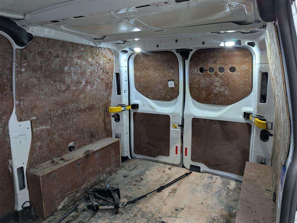 <p>2020 FORD TRANSIT CUSTOM 300LIMITD</p>