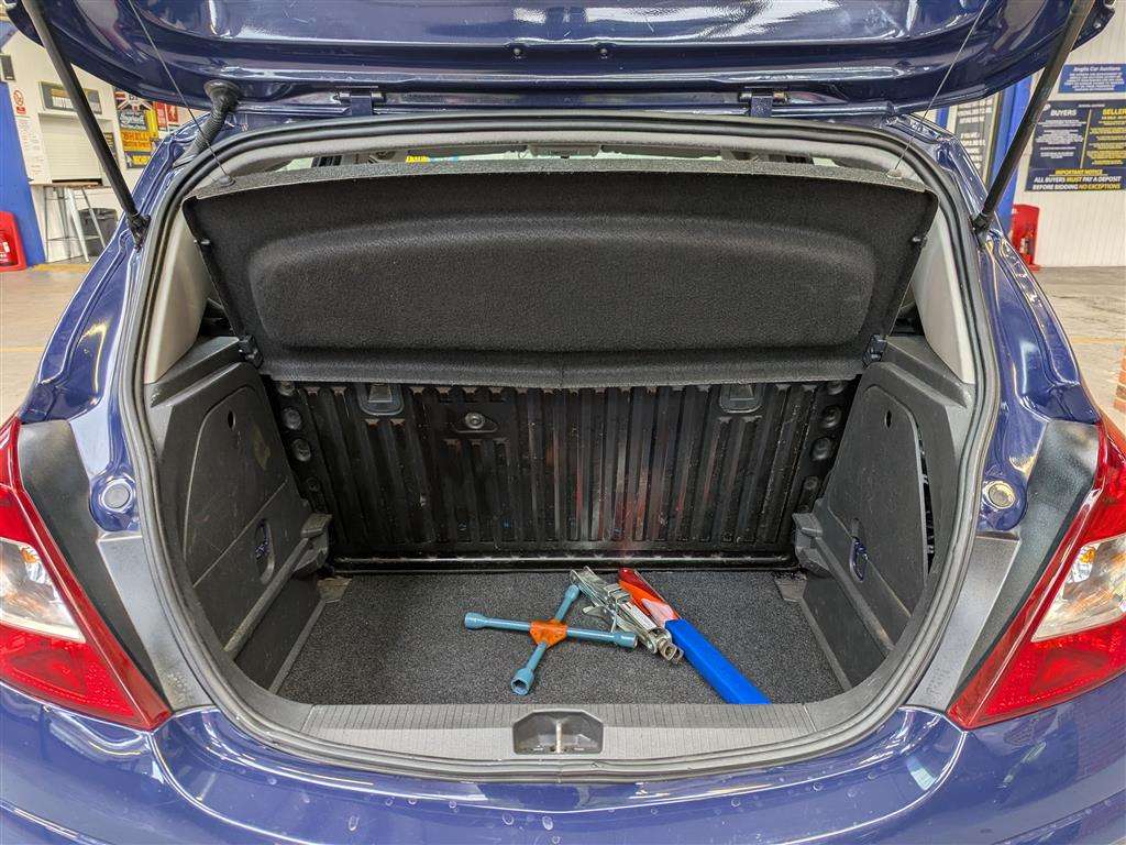 <p>2013 VAUXHALL CORSA S ECOFLEX</p>