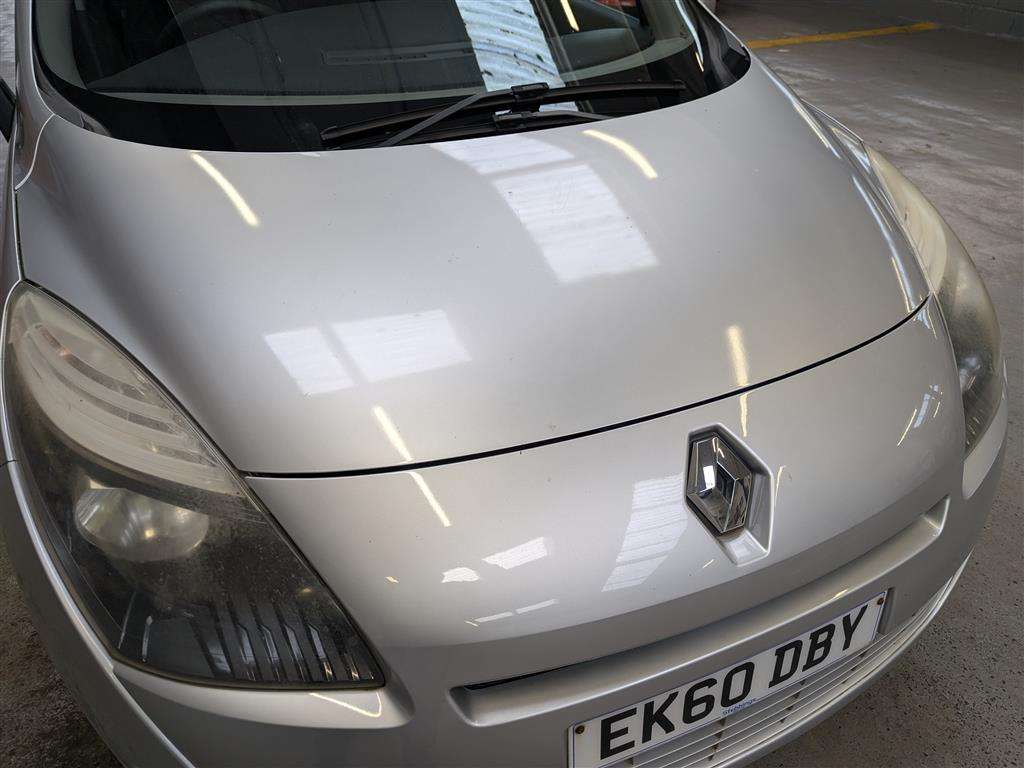 <p>2010 RENAULT G SCENIC DY-IQUE TTOM DCI</p>