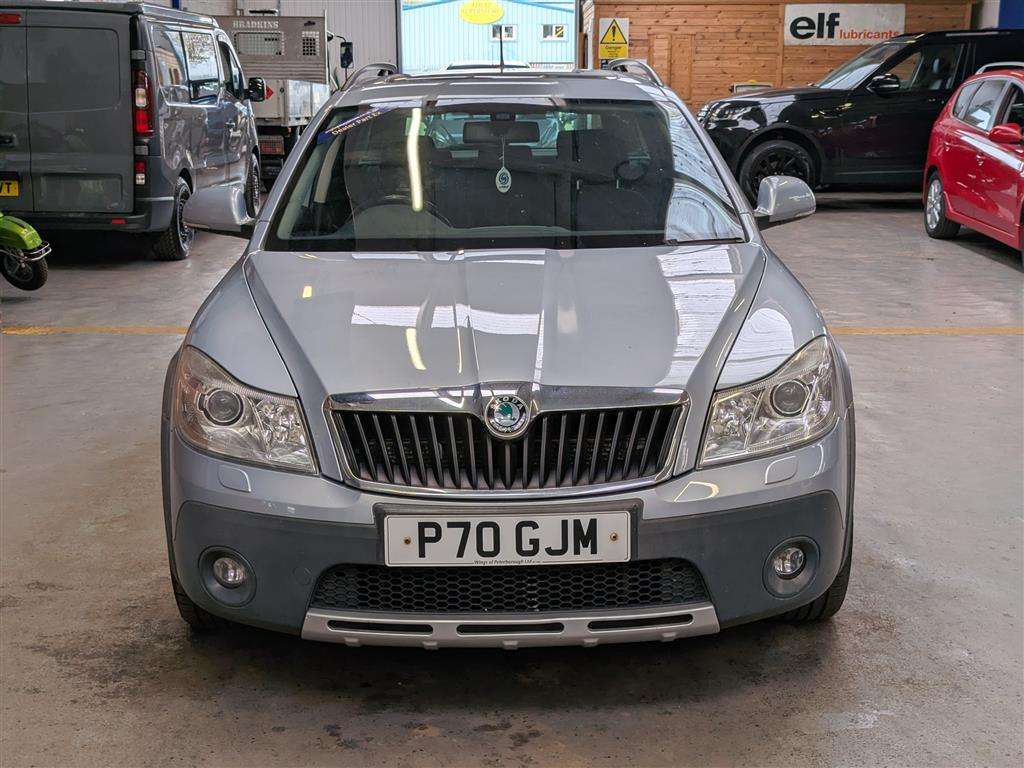 <p>2011 SKODA OCTAVIA SCOUT TDI CR S-A</p>