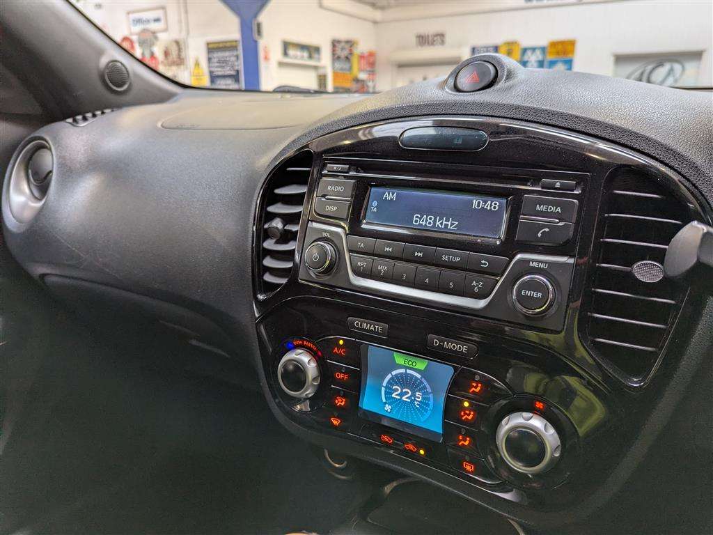 <p>2015 NISSAN JUKE ACENTA DCI</p>