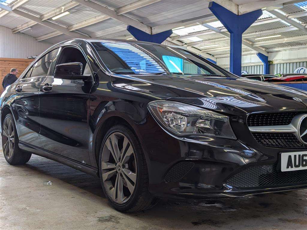 <p>2017 MERCEDES-BENZ CLA 180 SPORT AUTO</p>