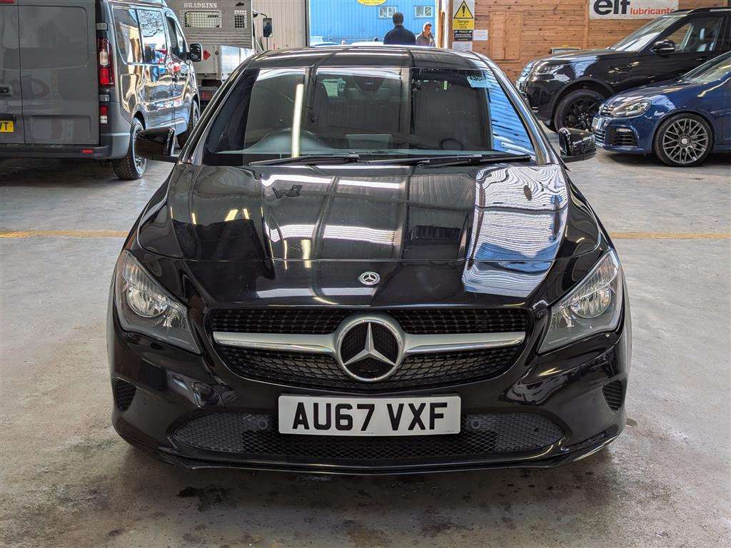 <p>2017 MERCEDES-BENZ CLA 180 SPORT AUTO</p>