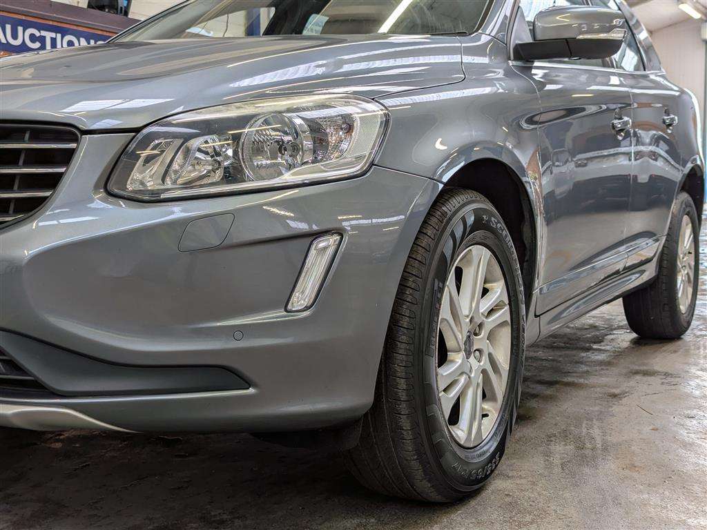 <p>2017 VOLVO XC60 SE NAV D4</p>
