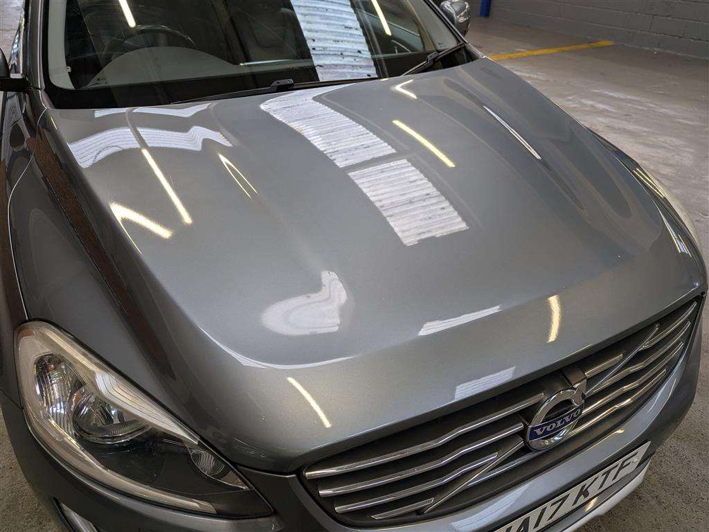 <p>2017 VOLVO XC60 SE NAV D4</p>