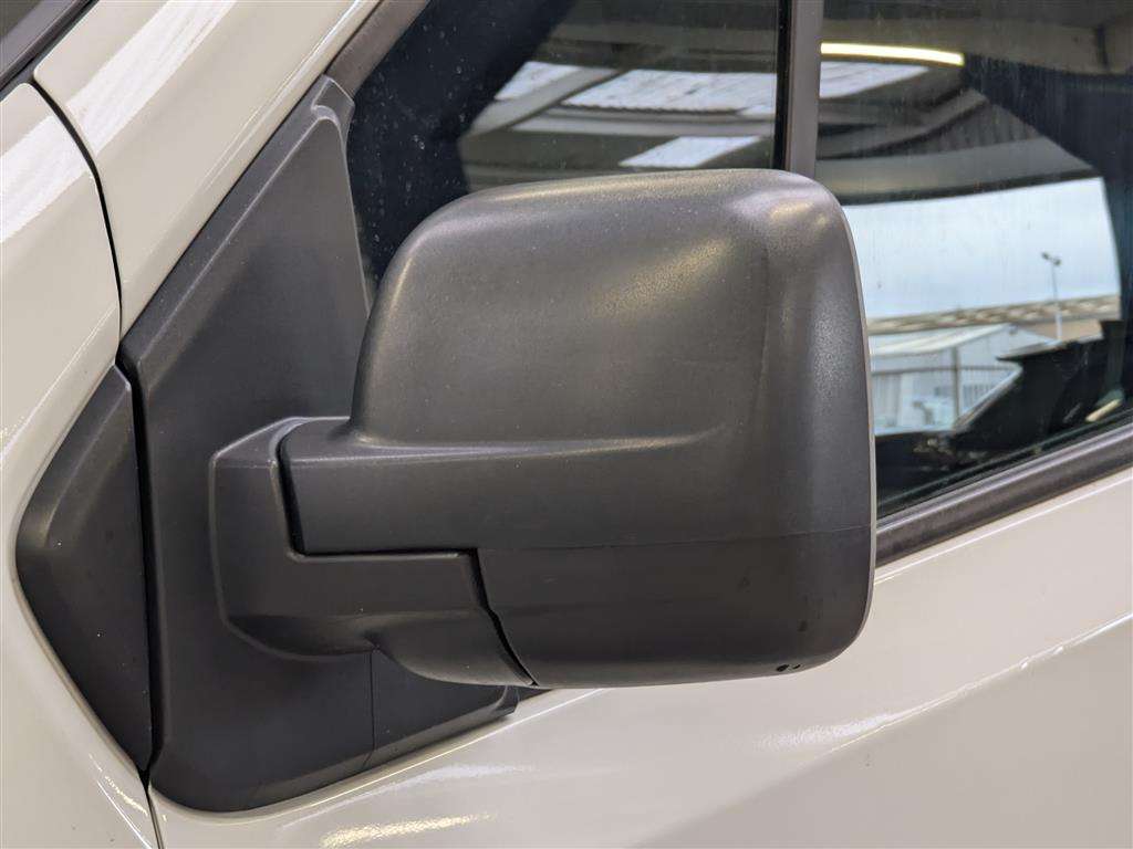 <p>2017 VAUXHALL VIVARO 2900 CDTI</p>