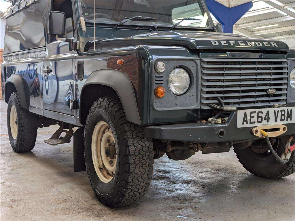 <p>2014 LAND ROVER DEFENDER 110 HARD TOP TD 1 reg'd keeper from new</p>