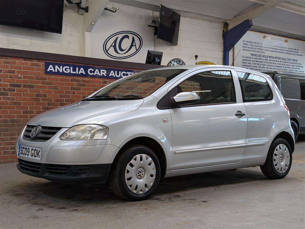 <p>2009 VOLKSWAGEN FOX 55</p>