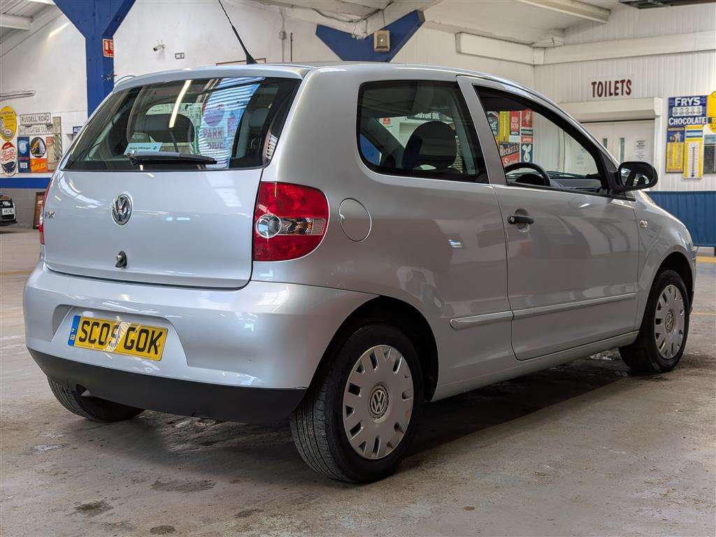 <p>2009 VOLKSWAGEN FOX 55</p>