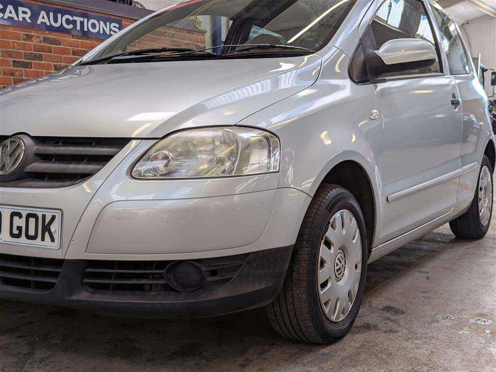 <p>2009 VOLKSWAGEN FOX 55</p>