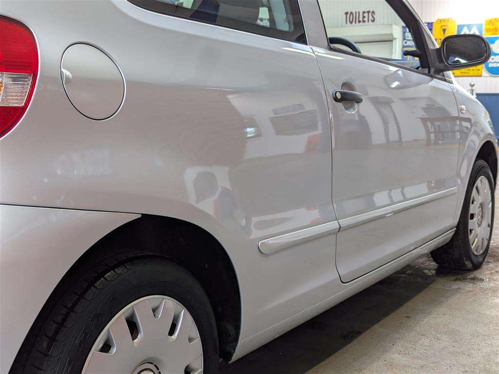 <p>2009 VOLKSWAGEN FOX 55</p>