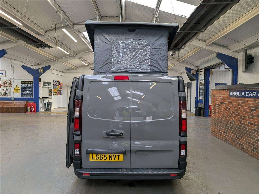 <p>2015 VAUXHALL VIVARO 2700 CDTI CAMPERVAN&nbsp;</p>