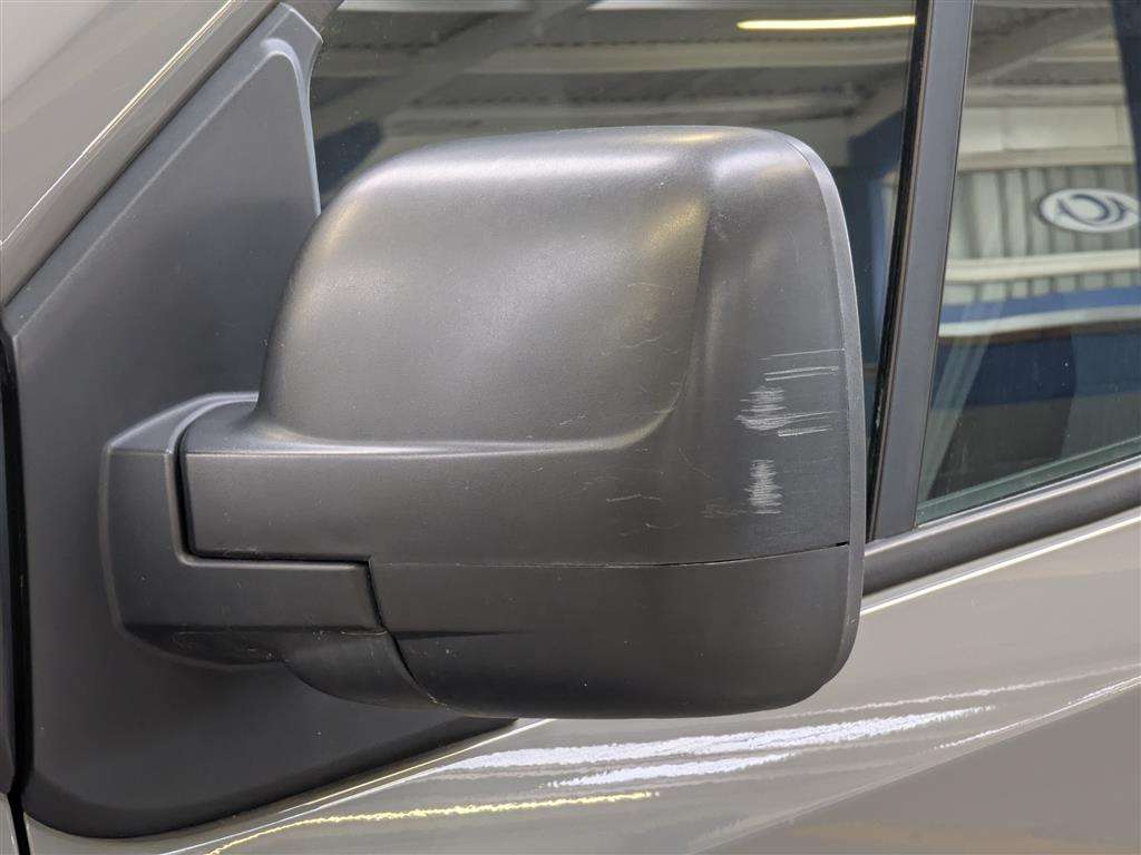 <p>2015 VAUXHALL VIVARO 2700 CDTI CAMPERVAN&nbsp;</p>