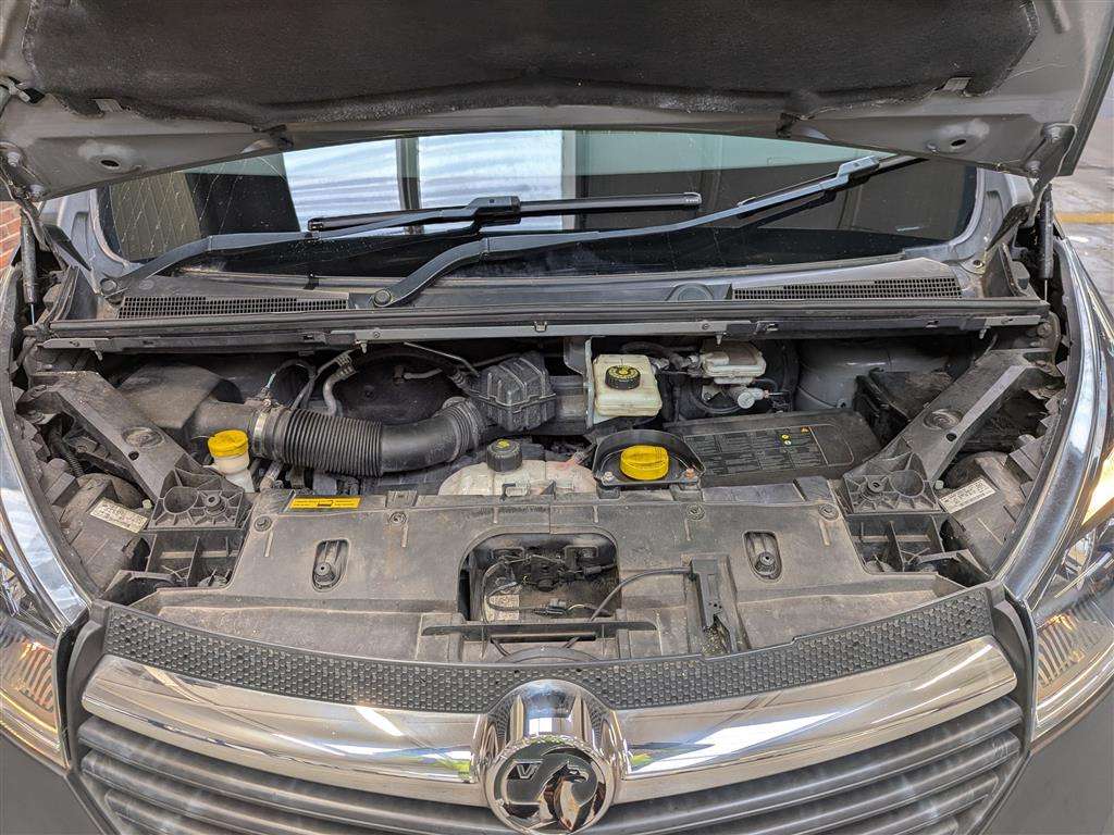 <p>2015 VAUXHALL VIVARO 2700 CDTI CAMPERVAN&nbsp;</p>