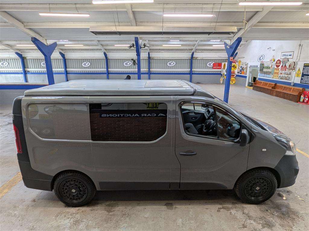 <p>2015 VAUXHALL VIVARO 2700 CDTI CAMPERVAN&nbsp;</p>