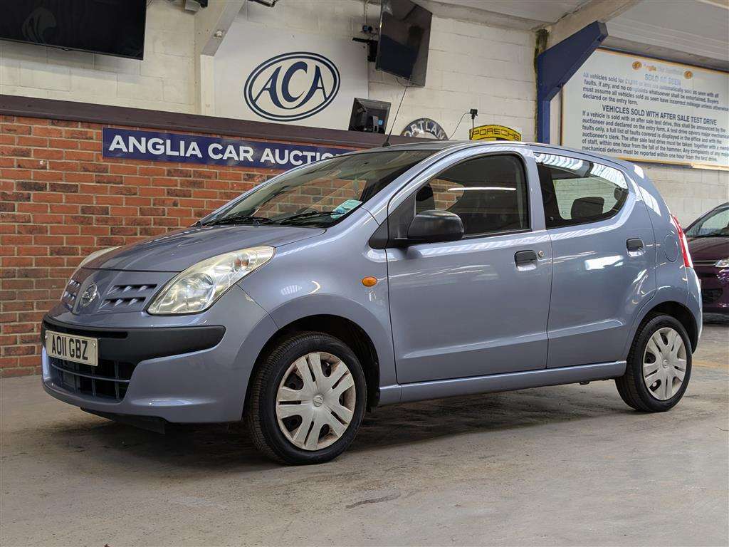 <p>2011 NISSAN PIXO VISIA</p>