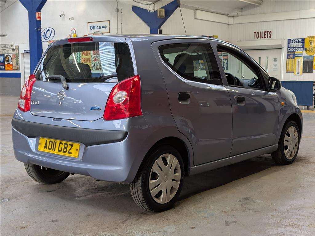 <p>2011 NISSAN PIXO VISIA</p>