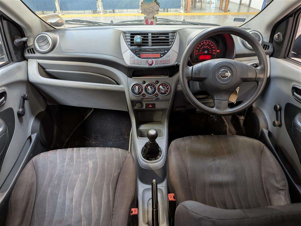 <p>2011 NISSAN PIXO VISIA</p>