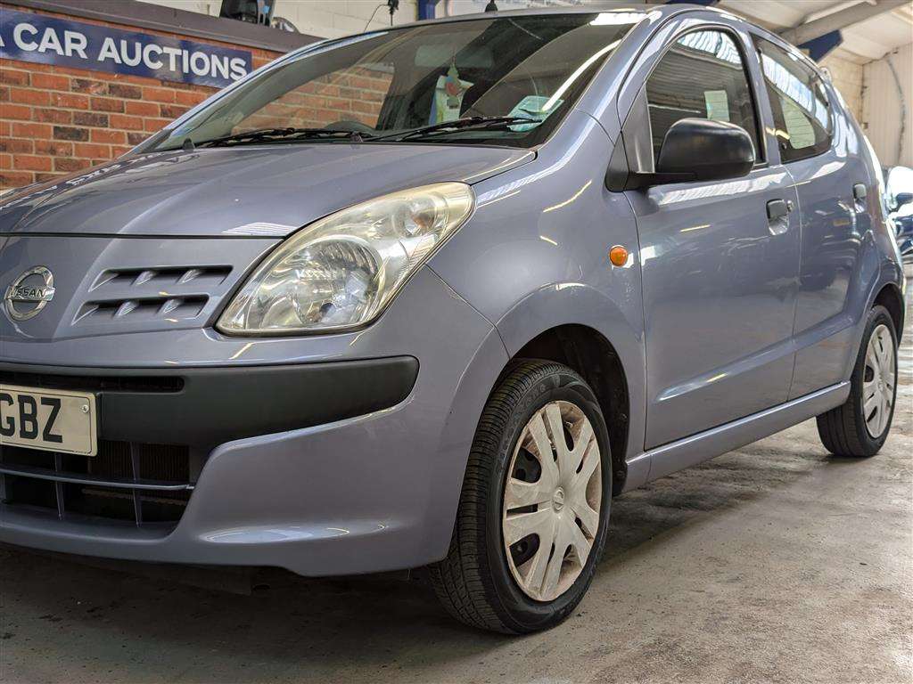 <p>2011 NISSAN PIXO VISIA</p>