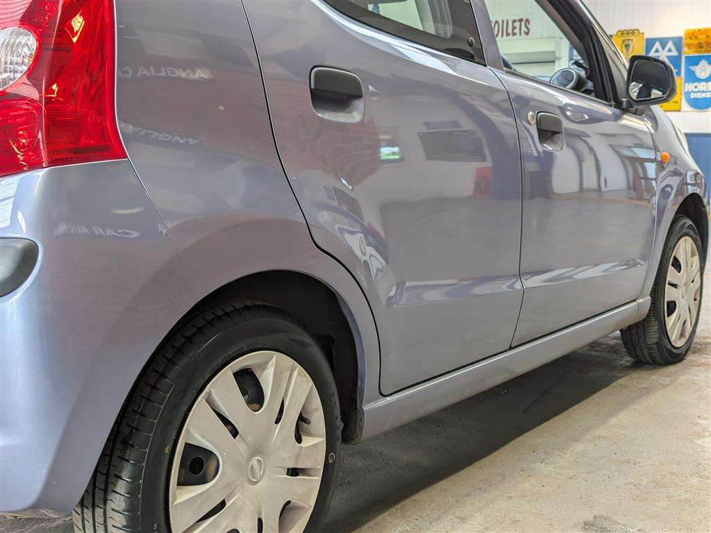 <p>2011 NISSAN PIXO VISIA</p>