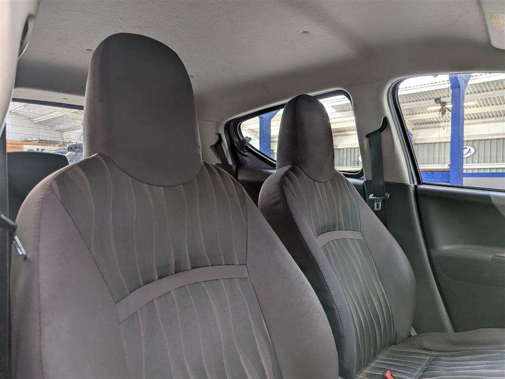 <p>2011 NISSAN PIXO VISIA</p>