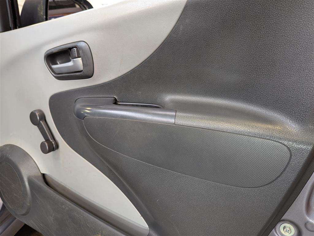 <p>2011 NISSAN PIXO VISIA</p>