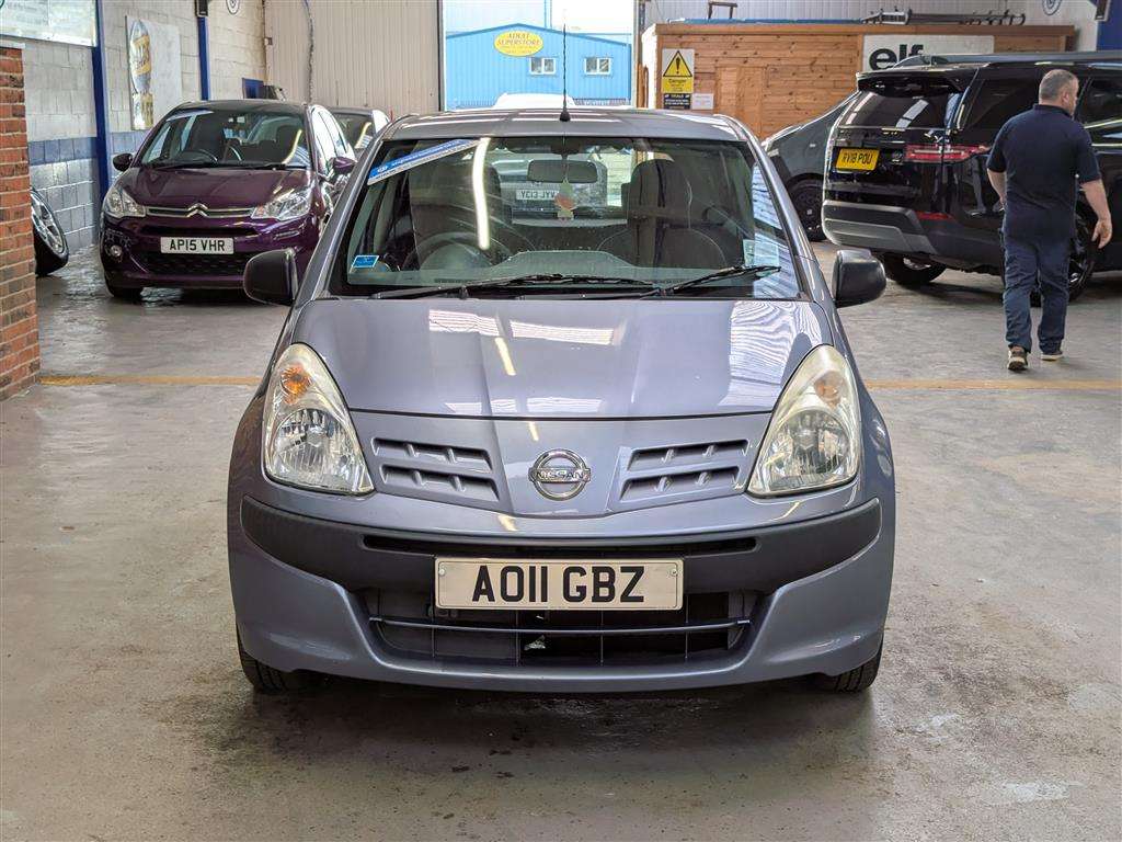 <p>2011 NISSAN PIXO VISIA</p>