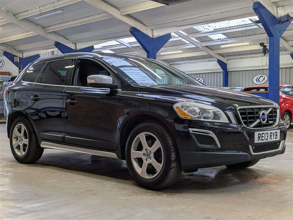 <p>2013 VOLVO XC60 R-DESIGN D5 AWD AUTO</p>
