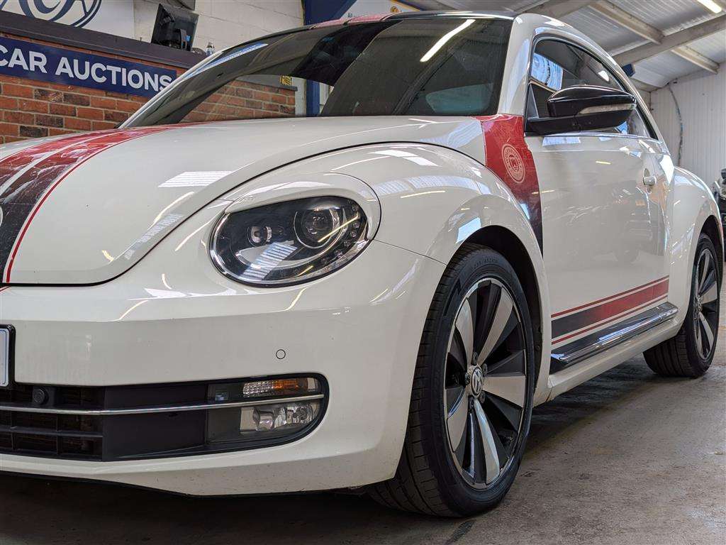 <p>2012 VOLKSWAGEN BEETLE SPORT TSI</p>