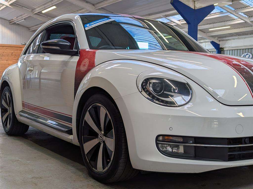 <p>2012 VOLKSWAGEN BEETLE SPORT TSI</p>