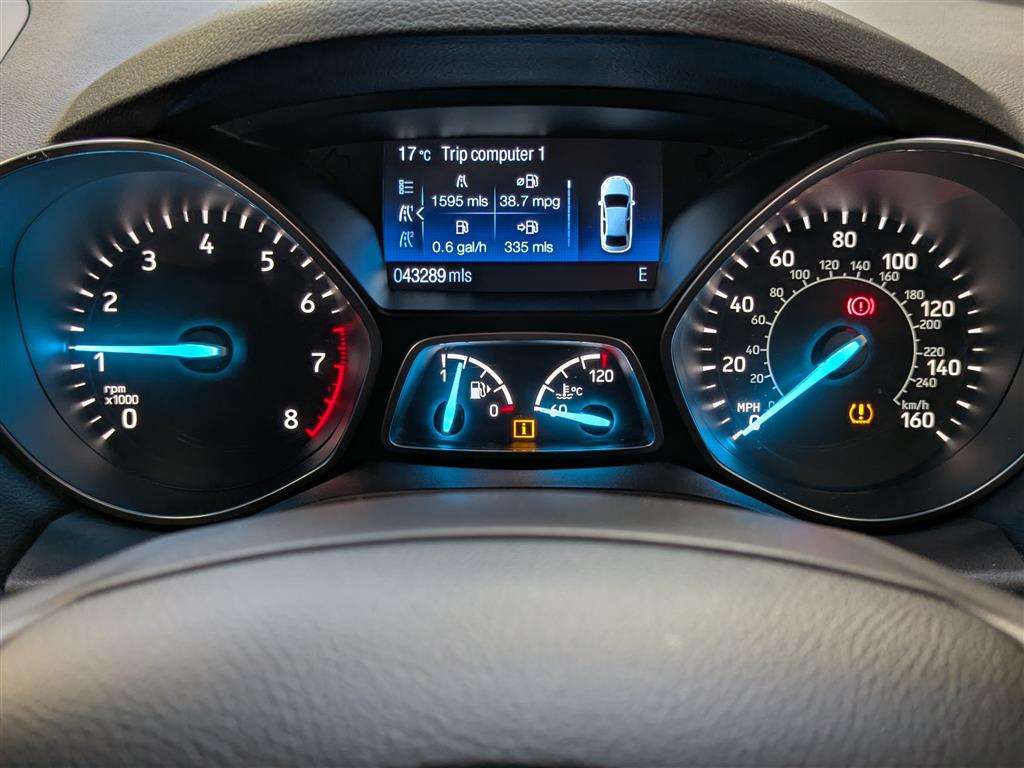 <p>2018 FORD KUGA ST-LINE X</p>