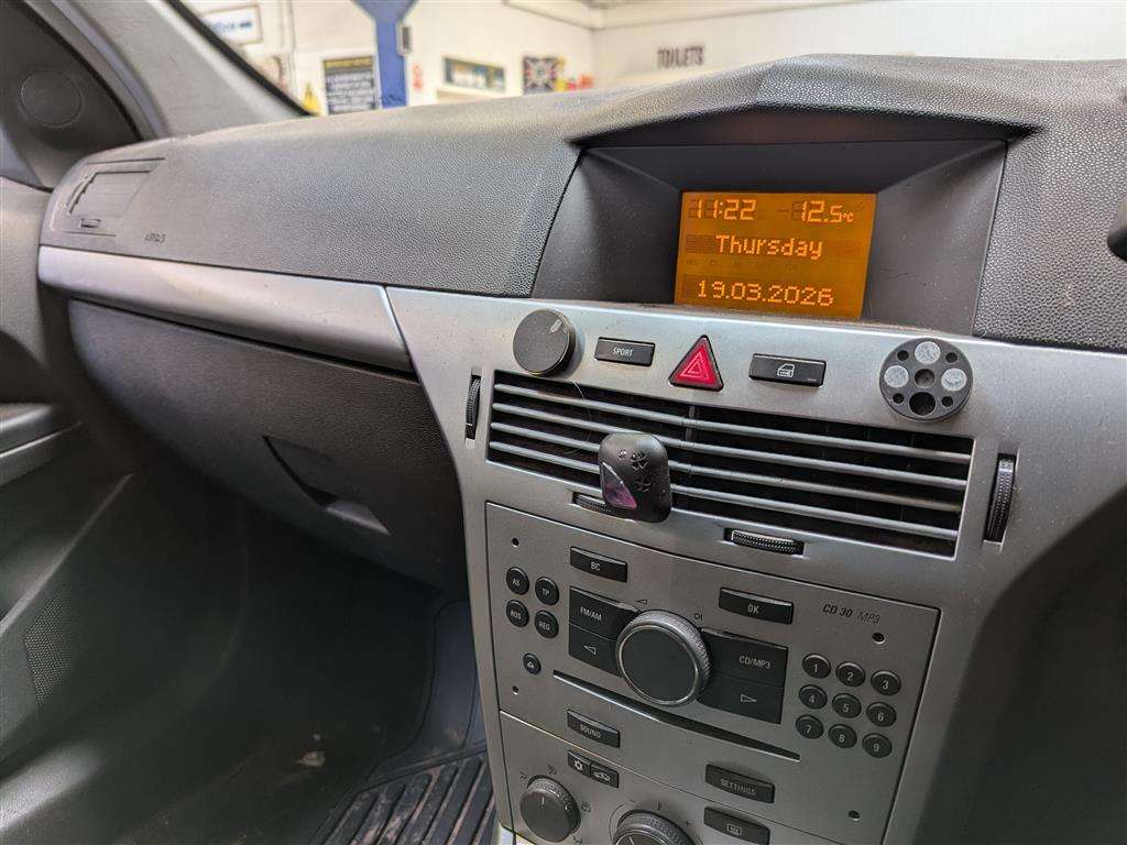 <p>2007 VAUXHALL ASTRA SXI CDTI 100</p>