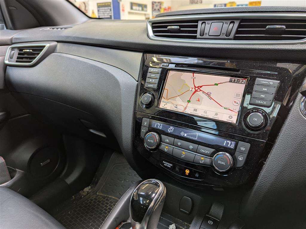 <p>2020 NISSAN QASHQAI TEKNA + DCI S-A</p>