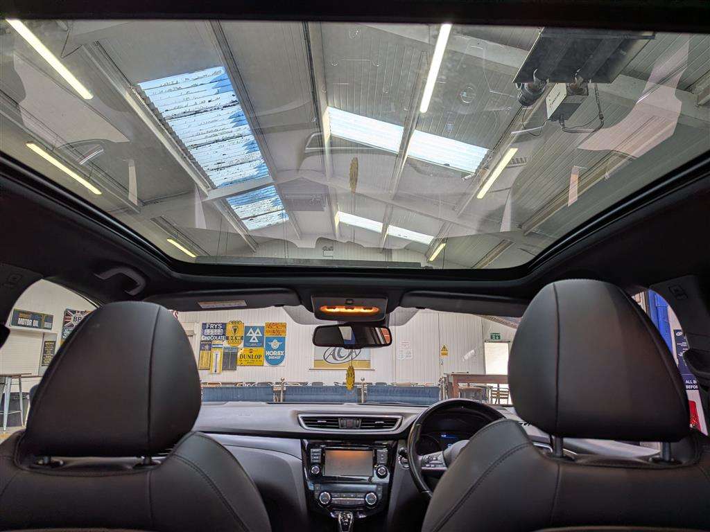 <p>2020 NISSAN QASHQAI TEKNA + DCI S-A</p>