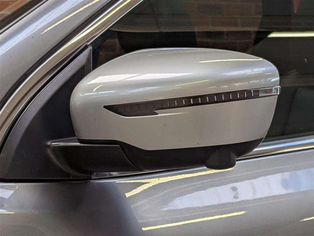 <p>2020 NISSAN QASHQAI TEKNA + DCI S-A</p>