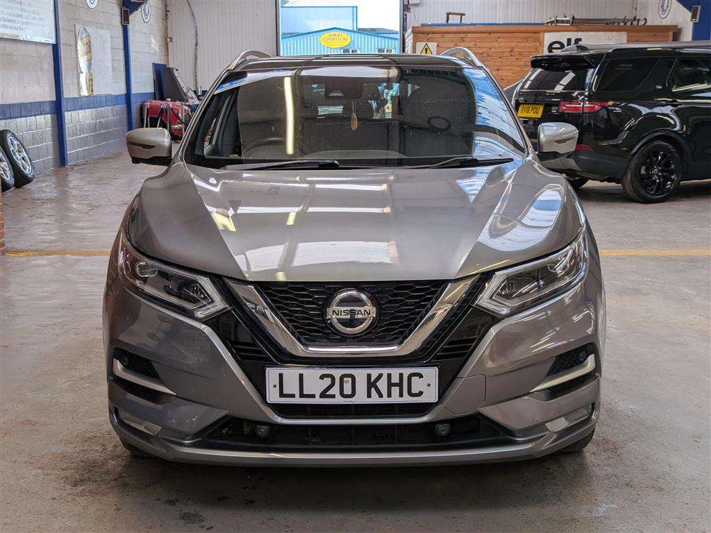 <p>2020 NISSAN QASHQAI TEKNA + DCI S-A</p>