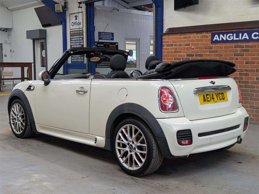 <p>2014 MINI COOPER</p>