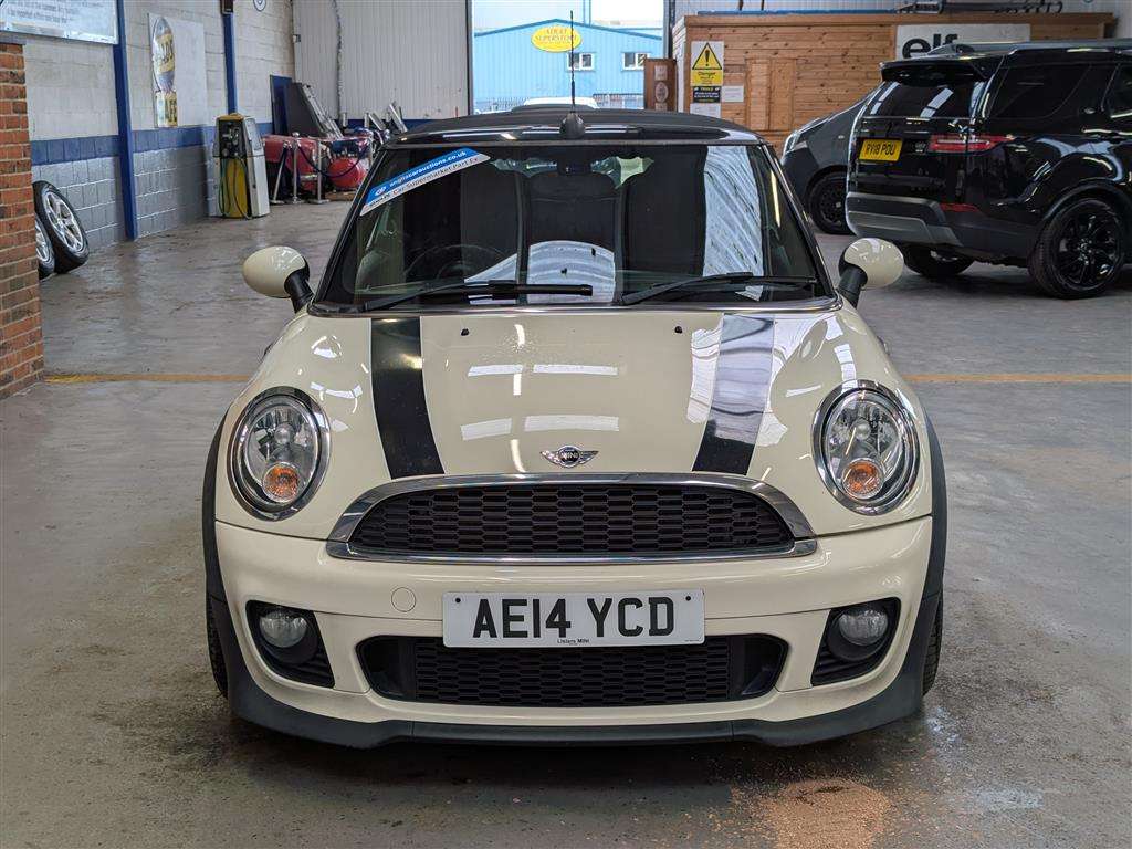<p>2014 MINI COOPER</p>