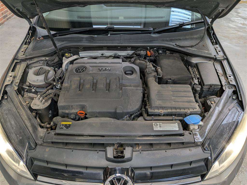 <p>2013 VOLKSWAGEN GOLF SE BLUEMOTION TECH T</p>