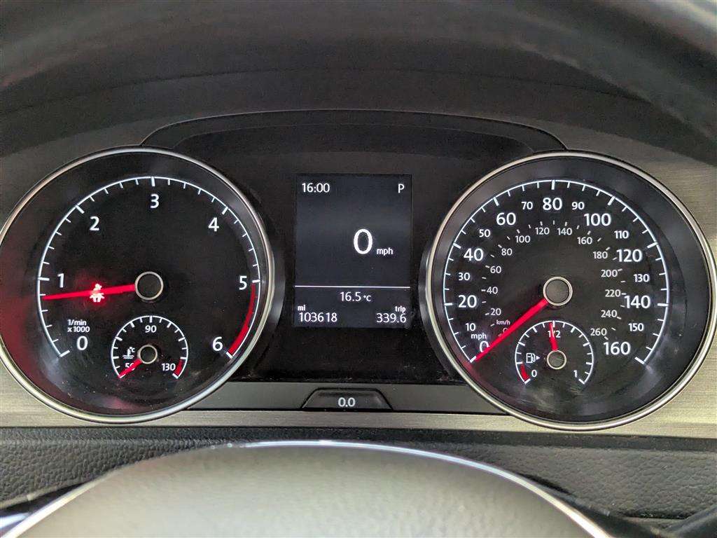 <p>2013 VOLKSWAGEN GOLF SE BLUEMOTION TECH T</p>