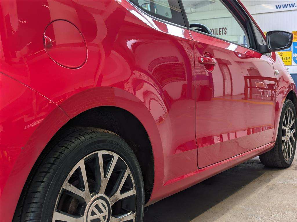 <p>2015 VOLKSWAGEN ROCK UP</p>