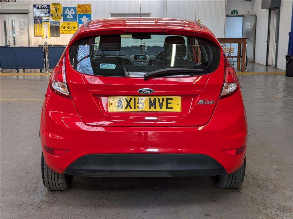 <p>2015 FORD FIESTA ZETEC</p>