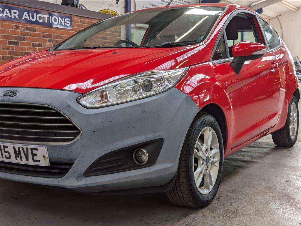 <p>2015 FORD FIESTA ZETEC</p>