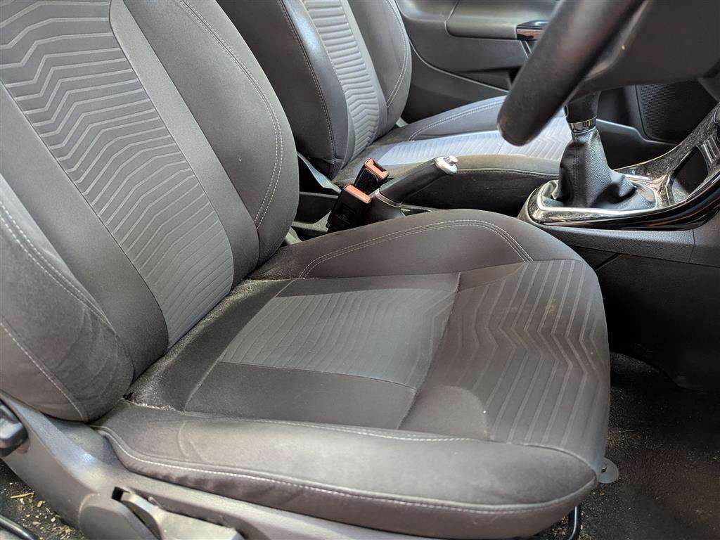 <p>2015 FORD FIESTA ZETEC</p>