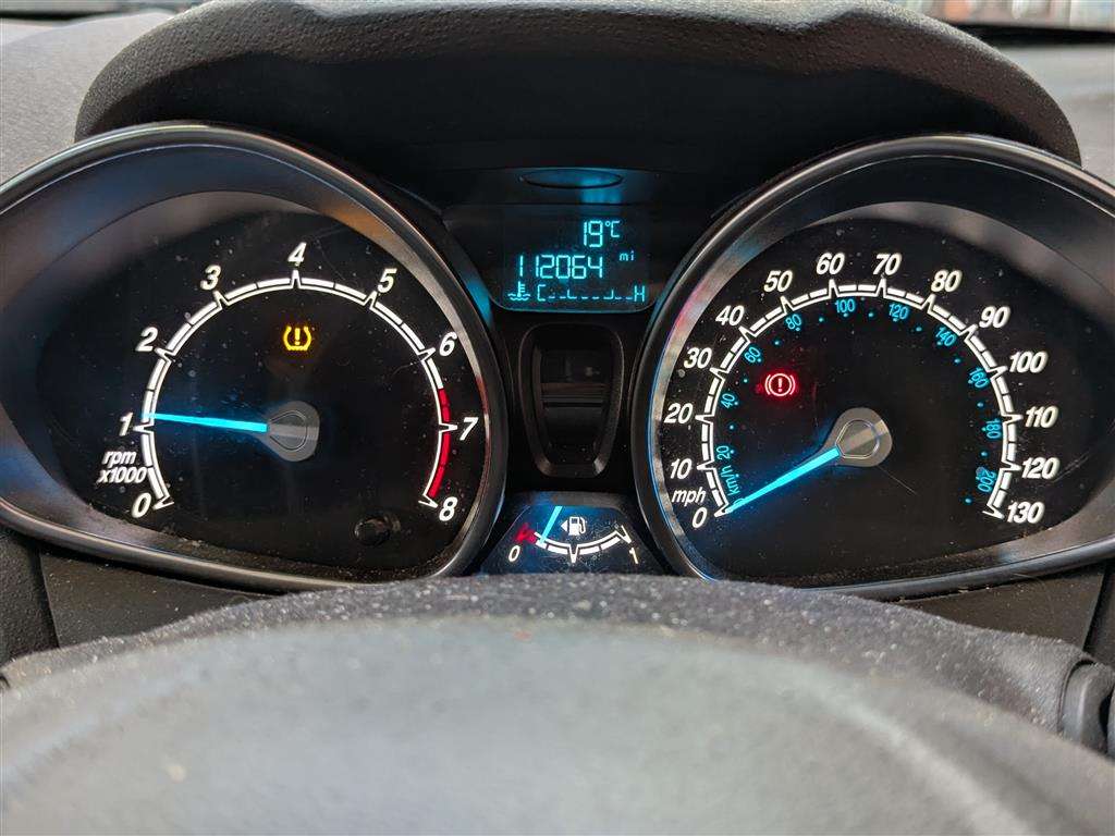 <p>2015 FORD FIESTA ZETEC</p>